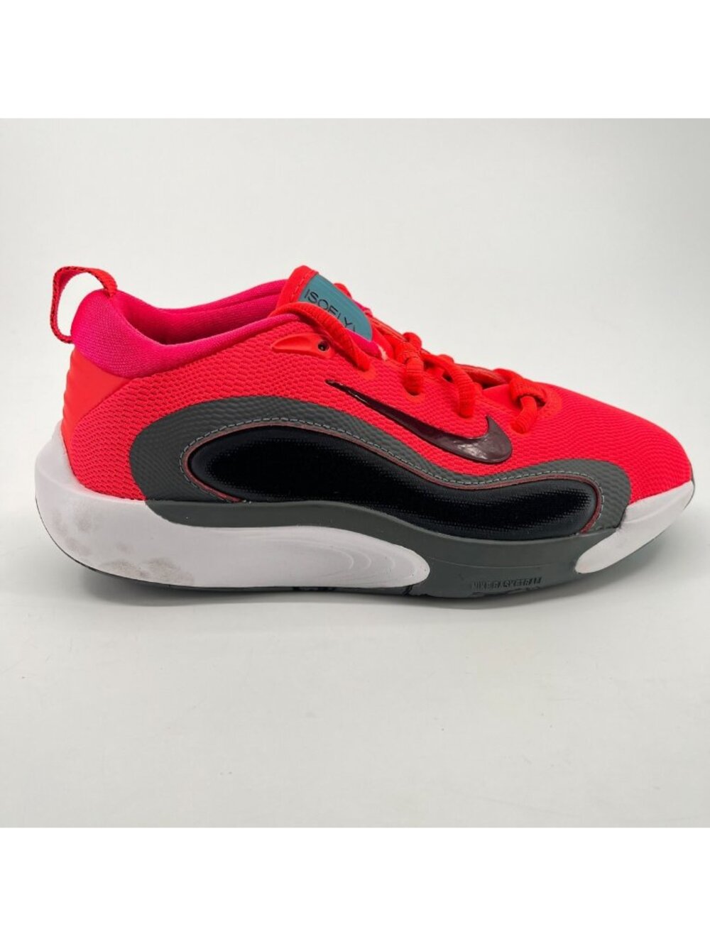 Nike IsoFly Boys Size 4Y Red Black White Athletic Basketball Shoes Sneakers